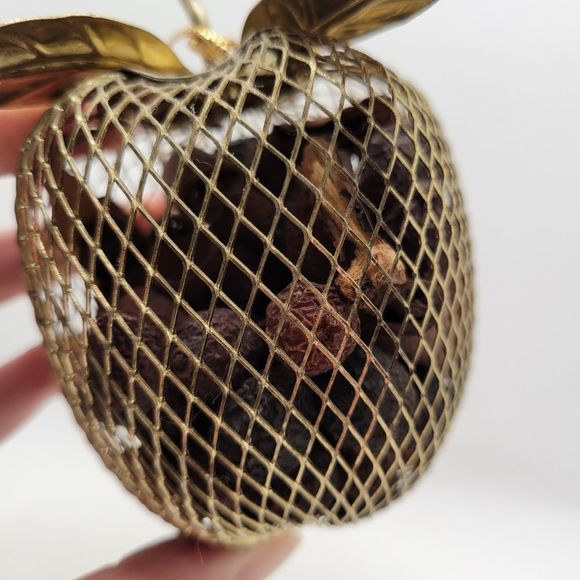 Vintage Gold Brass Apple Potpourri Ornament Natural Air Freshener - Picture 6 of 9